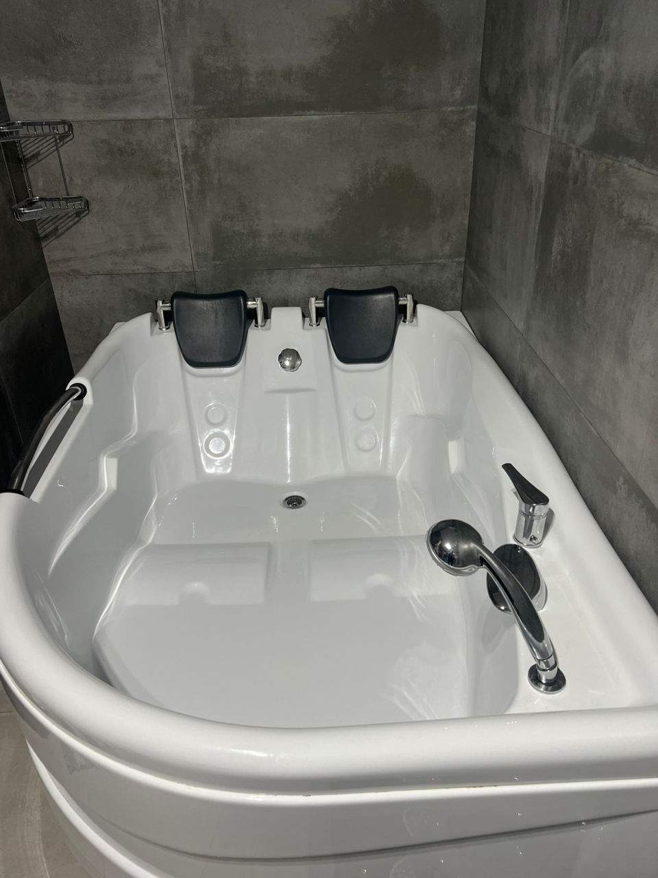 Santehnic 24/7, echipă de instalatori sanitari pentru lucrări de urgență și reparații curente